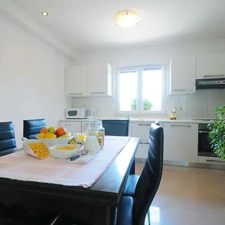23 Apartment *