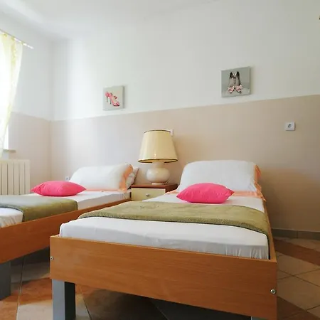 Apartment 23